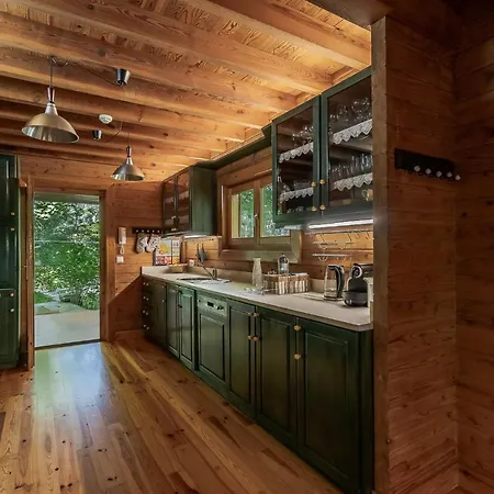 Gasthuis Prado Do Xisto - Chale De Madeira A 7km De